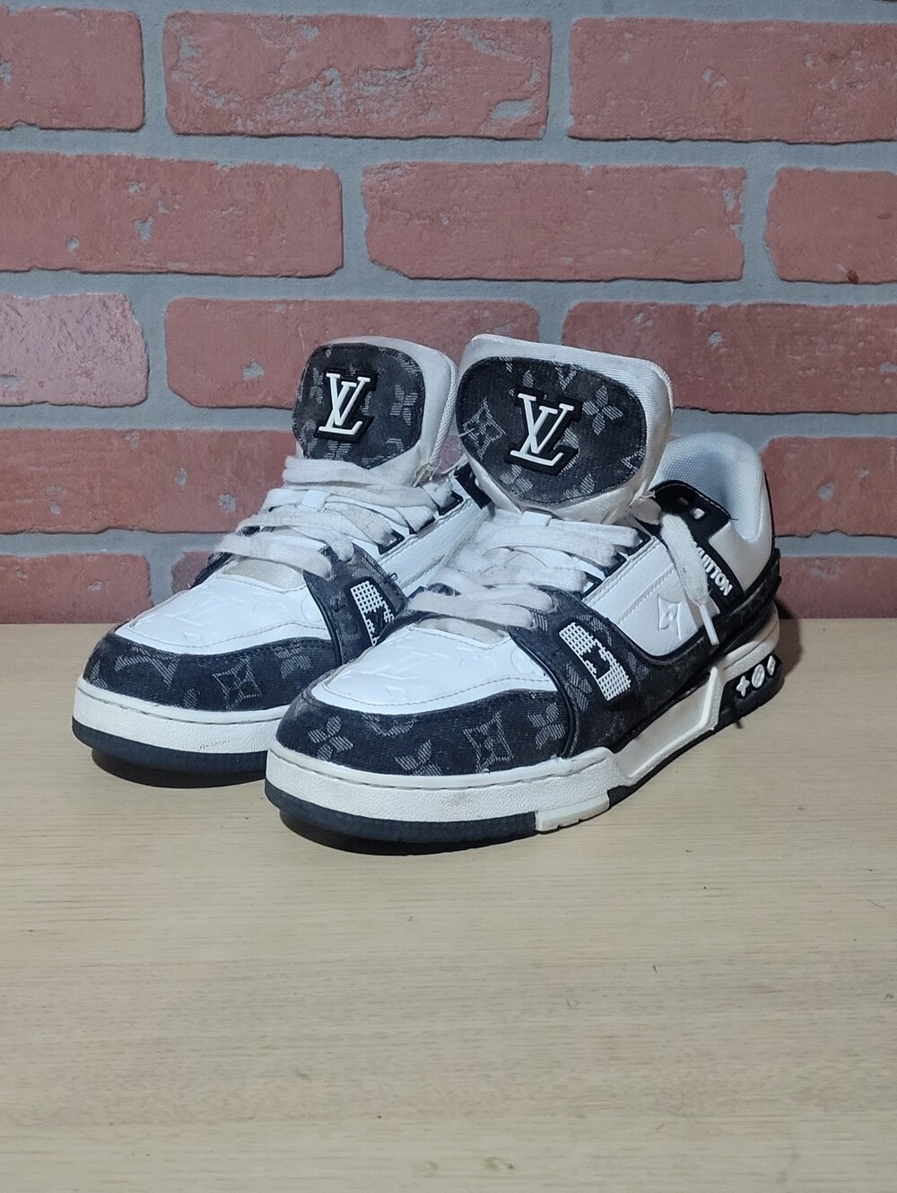 Louis Vuitton - LV Trainer Sneaker